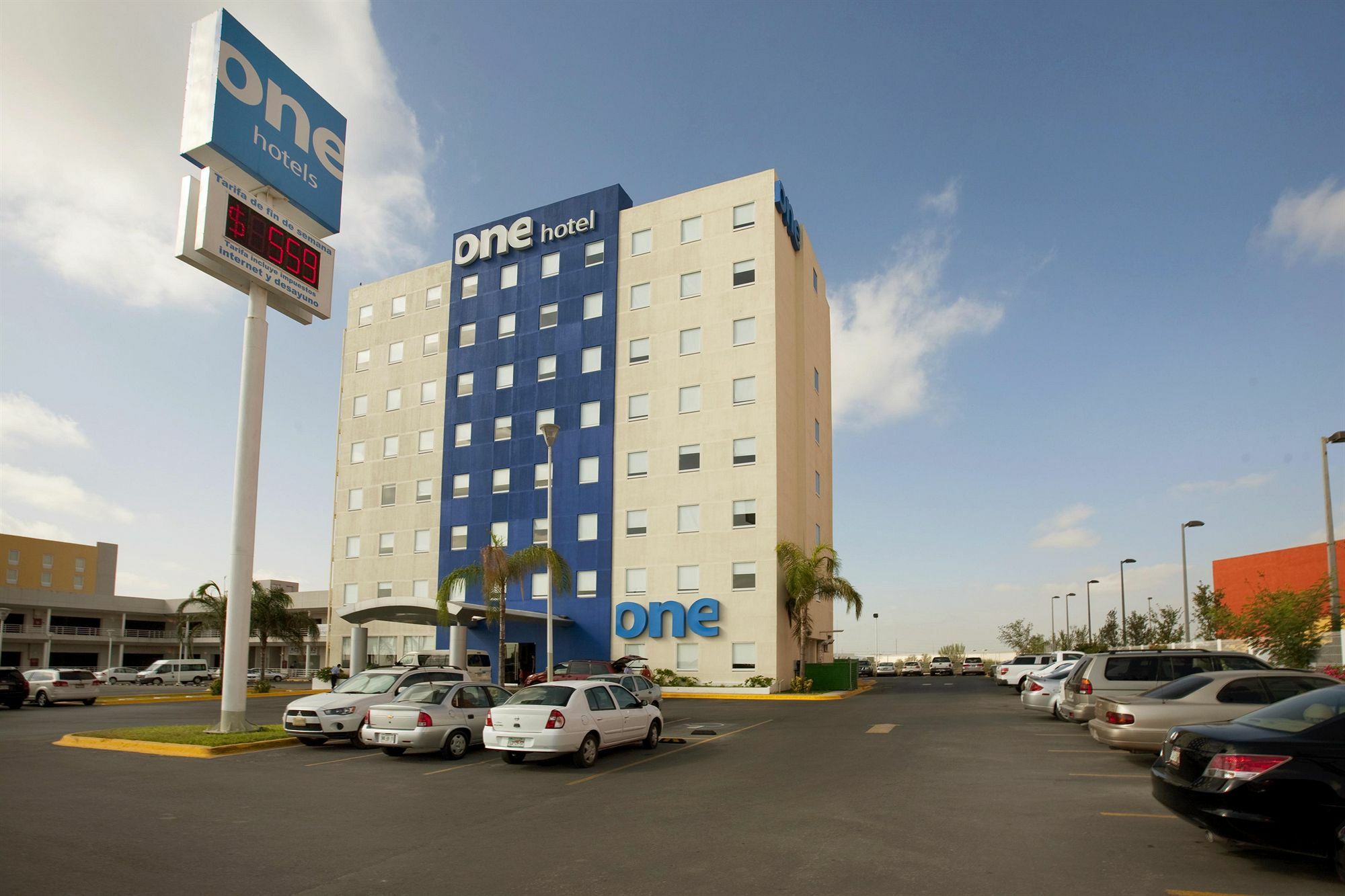 One Monterrey Aeropuerto Hotel Apodaca Exterior foto